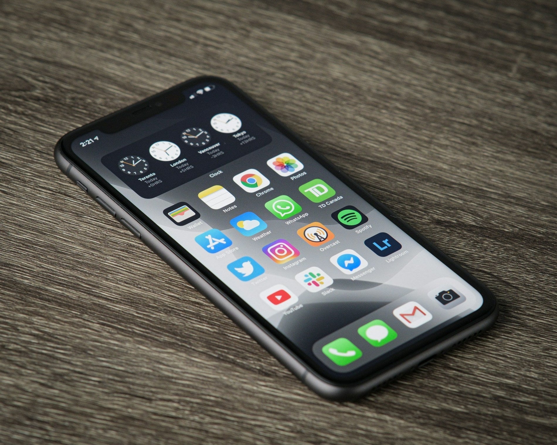 8 Tips to Make Your Refurbished iPhone Last Longer